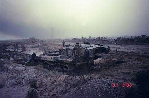 Siêu tăng 'bất khả xâm phạm' của Anh gục ngã ở Iraq