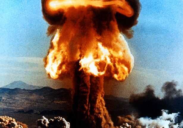 'Sứ giả của Chúa' dự đoán chiến tranh hạt nhân sẽ nổ ra trong tháng 5