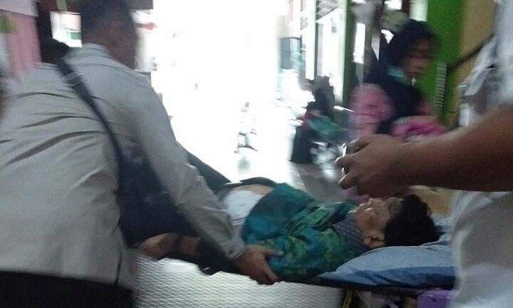 Bộ trưởng An ninh Indonesia bị đâm dao