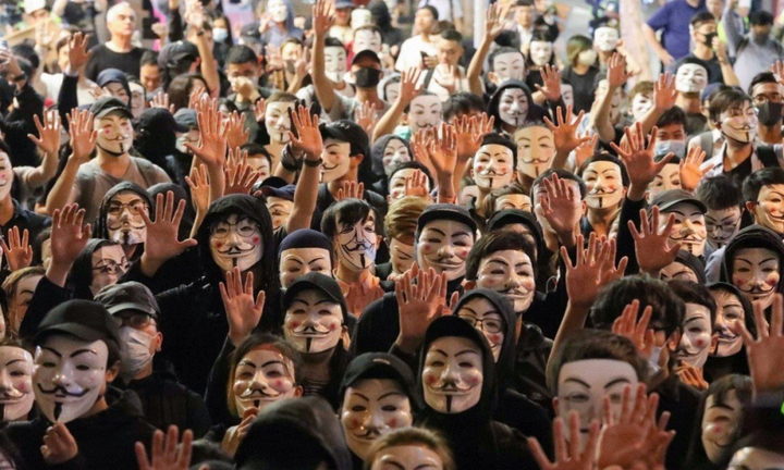 Trung Quốc chỉ trích phán quyết nói lệnh cấm đeo mặt nạ là vi hiến của Tòa án Hong Kong