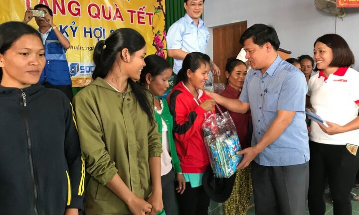 VTC News mang Tết ấm về hai xã nghèo của tỉnh Ninh Thuận