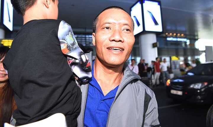 3 thuyền viên Việt Nam bị cướp biển Somalia bắt cóc đã về đến Hà Nội