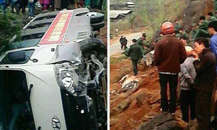Xe chở tân binh bị lật ở Hà Giang