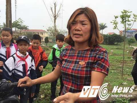 Bắt con cởi truồng, đứng giữa trời mưa rét: Người thân tố bà mẹ đánh con từ sáng đến tối