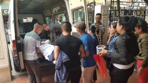 Đang chở con nhỏ, bố bị nhóm giang hồ đâm chết: Người tình con nợ ra tay?