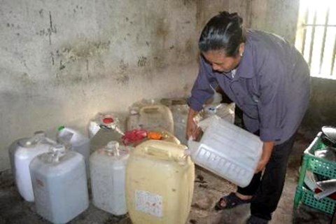 Từ tháng 11/2017, dưới 18 tuổi không được mua rượu, cấm hộ gia đình nấu rượu thủ công