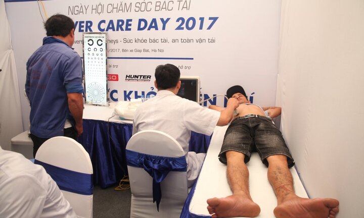 Khám bệnh miễn phí, phát hiện nhiều tài xế mắc bệnh gan