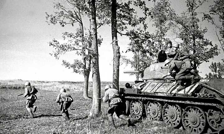Bí kíp cải tiến thần tốc lực lượng xe tăng của Liên Xô trong Thế chiến II