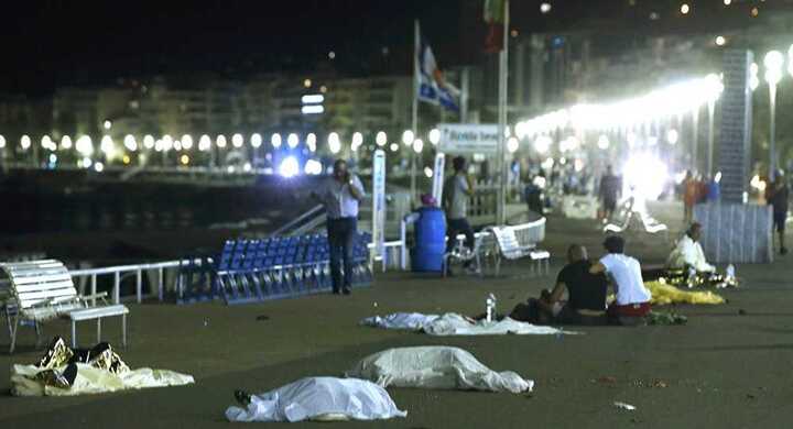 Tiết lộ số tiền khổng lồ kẻ khủng bố ở Nice gửi về nhà trước khi ra tay