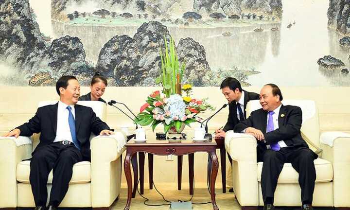 Thủ tướng tiếp Bí thư Đảng ủy Khu tự trị dân tộc Choang Quảng Tây