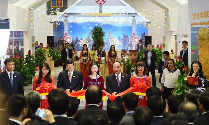 Thủ tướng phát biểu tại lễ khai mạc CAEXPO và CABIS