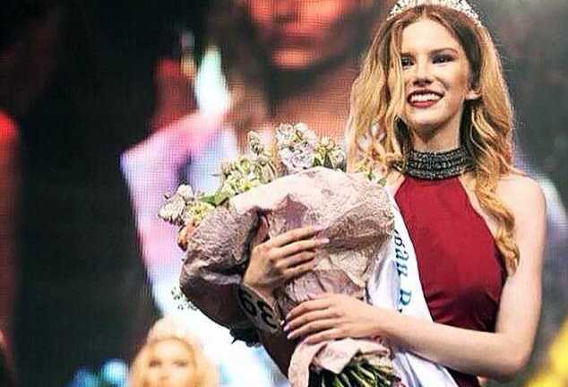 Á hậu Matxcơva 17 tuổi đến Dubai bán trinh với giá 10.000 Bảng