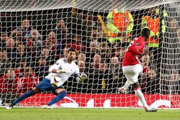 Con số thú vị sau pha chạy đà siêu chậm của Pogba