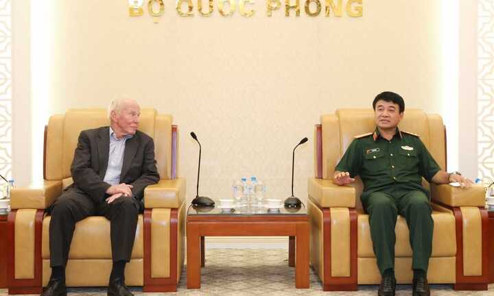 Thượng tướng Võ Văn Tuấn tiếp đoàn Quân đội Đức