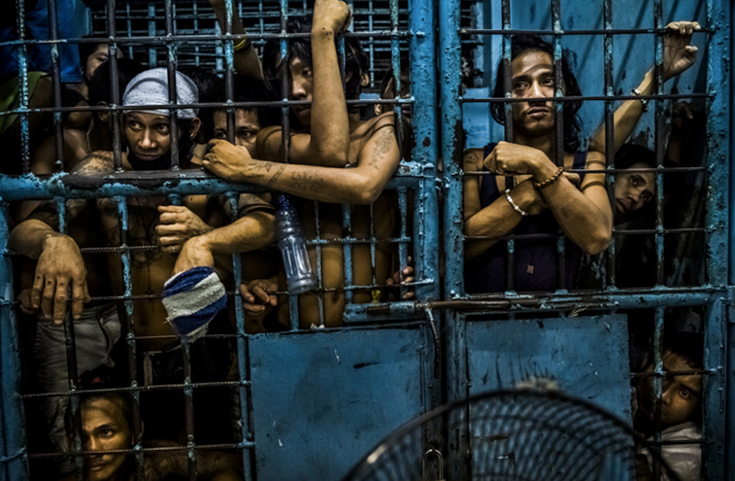 Những hình ảnh ấn tượng trong cuộc chiến chống ma túy của Philippines