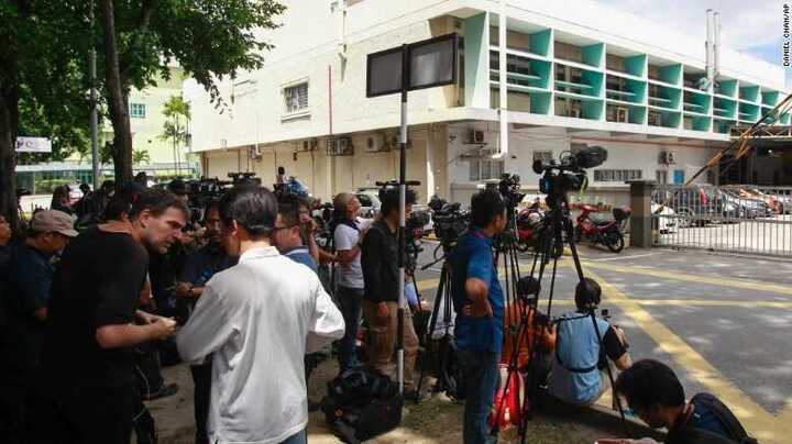 Bệnh viện Malaysia dựng lều ngoài nhà xác cho phóng viên tác nghiệp vụ Kim Jong-nam