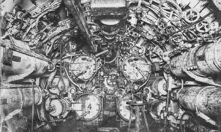 Còn gì bên trong tàu ngầm cổ của Đức sau khi bị đánh đắm?