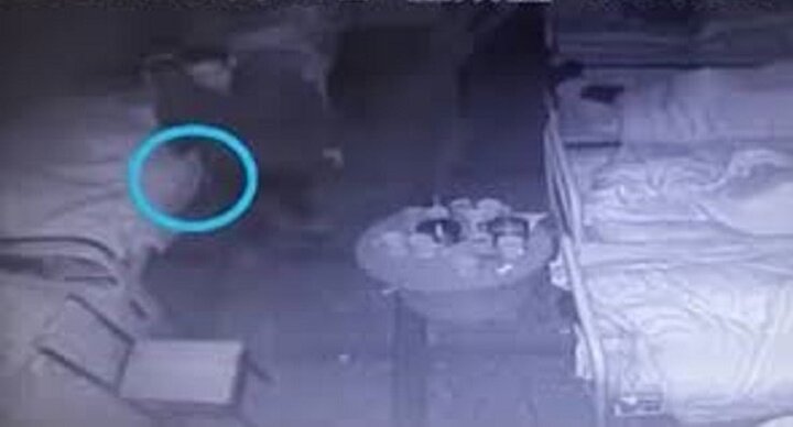 Bệnh viện bất cẩn, đối tượng tâm thần cầm đũa đâm chết 3 người