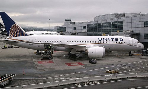 Máy bay United Airlines bất ngờ bị cấm vào không phận Nga