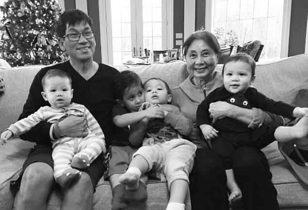 United Airlines không trả ngay hành lý cho bác sỹ gốc Việt sau sự cố thô bạo