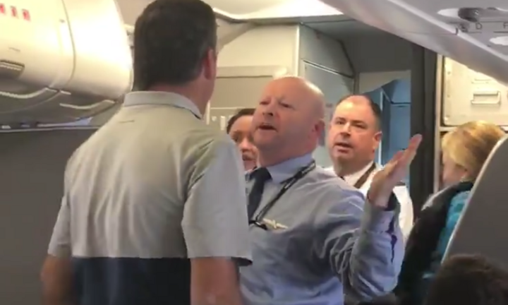 Lùm xùm trên máy bay, American Airlines nhanh chóng xin lỗi hành khách