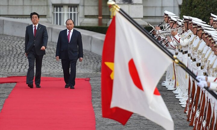 Lễ đón chính thức Thủ tướng Nguyễn Xuân Phúc tại Nhật Bản