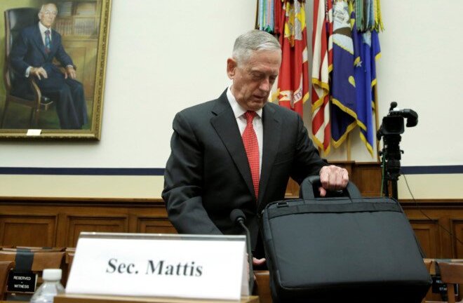 Binh lính không sẵn sàng chiến đấu, lãnh đạo Lầu Năm Góc phát hoảng