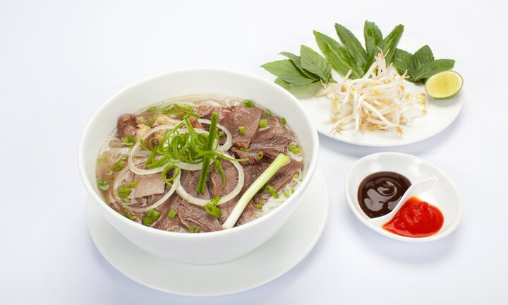 Báo nước ngoài nghi ngờ phở Việt Nam bắt nguồn từ Pháp