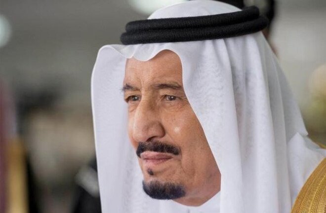 Tán dương quá lời, nhà bình luận bị vua Ả Rập Xê-út đình chỉ công tác