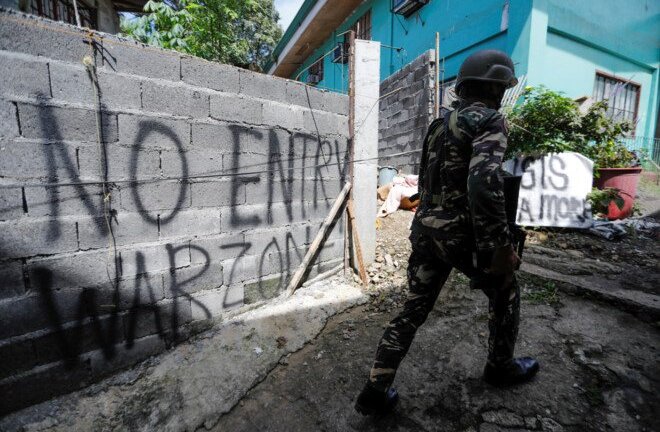 Khủng bố Maute cải trang thành dân thường để chạy trốn