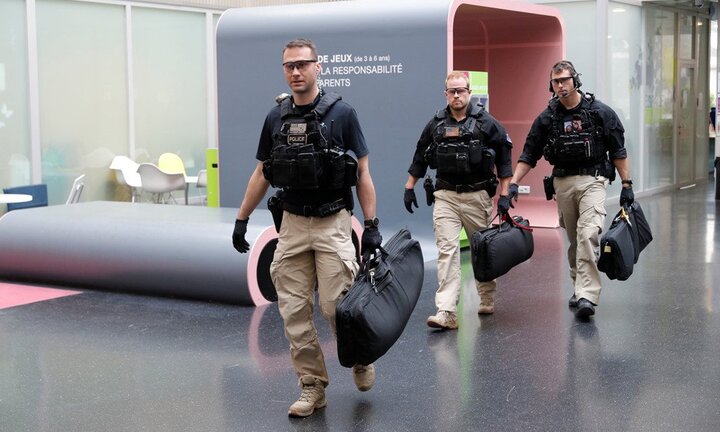 Cận cảnh đội mật vụ bảo vệ Tổng thống Trump