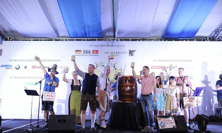 Lễ hội bia Đức Oktoberfest sắp trở lại, tròn 25 năm tổ chức tại Việt Nam