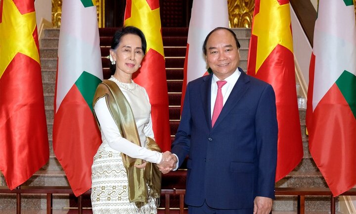 Thủ tướng hội đàm với Cố vấn Nhà nước Myanmar
