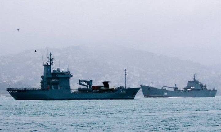 Báo Anh: Tàu đổ bộ Nga ‘tiếp cận thù địch’ với 3 tàu chiến của NATO