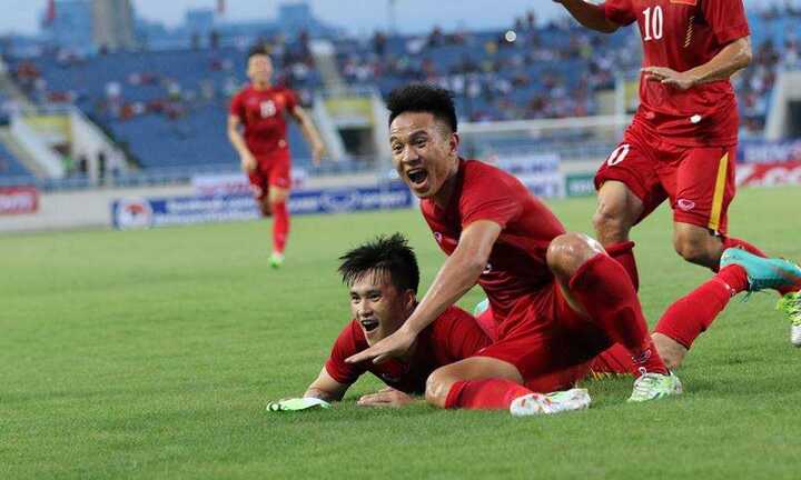 HLV Hữu Thắng: Xuân Trường, Tuấn Anh, Công Phượng đều tiến bộ