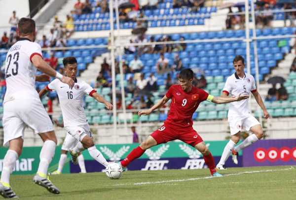 Trực tiếp Việt Nam vs Hồng Kông: Công Phượng chấn thương, Công Vinh làm thủ lĩnh