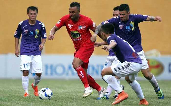 Tân binh Brazil ra mắt, HAGL thua thảm Hà Nội T&T