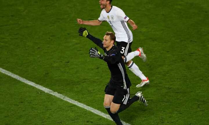 Manuel Neuer: Chưa bao giờ đá luân lưu kịch tính đến vậy