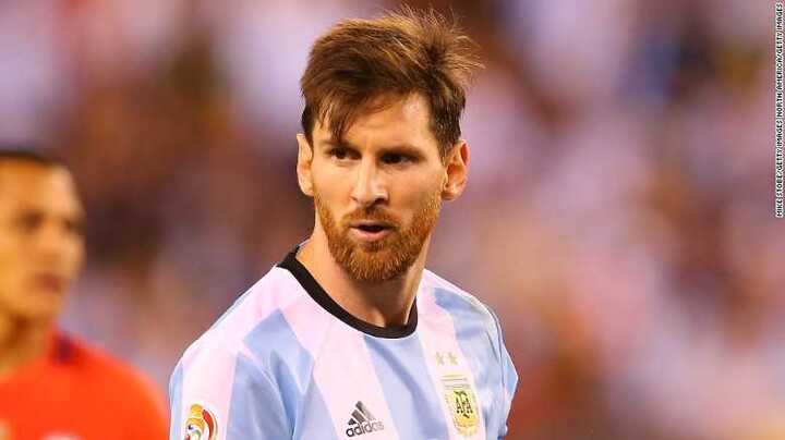 Trốn thuế, Messi lĩnh 21 tháng tù