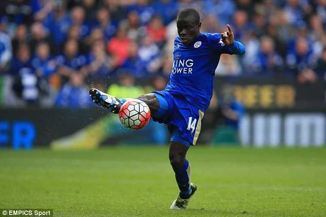 Gary Lineker dùng lời thô tục chế giễu Chelsea mua Kante