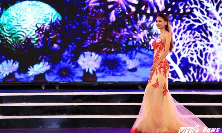 Chung khảo miền Bắc Hoa hậu Việt Nam khép lại với màn dạ hội lộng lẫy