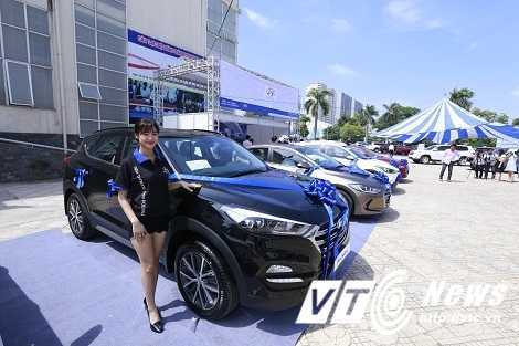 Hàng loạt xe giá 500 triệu xuất hiện tại Chợ săn xe 2016