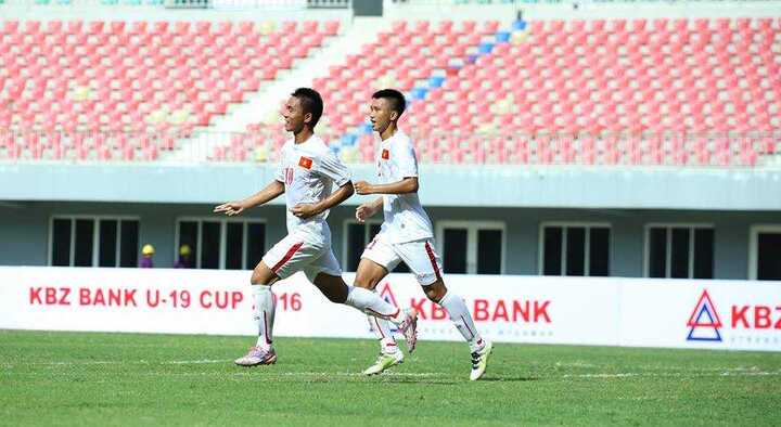 Trực tiếp chung kết U19 Việt Nam vs U18 Consadole Sapporo