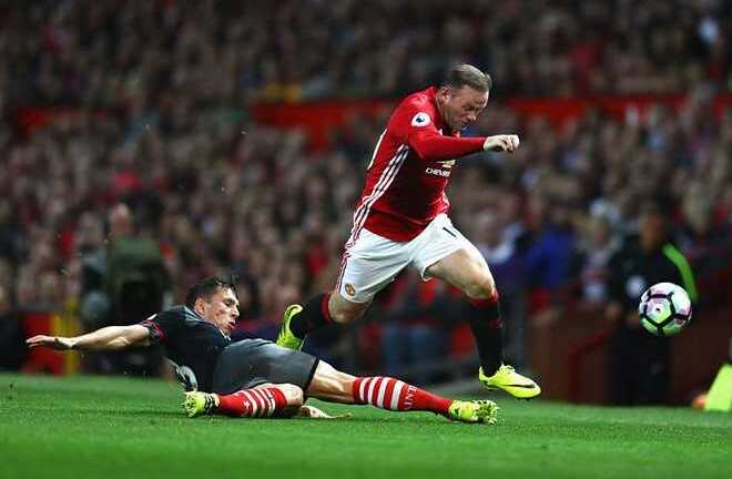 Derby Man Utd vs Man City là của Rooney