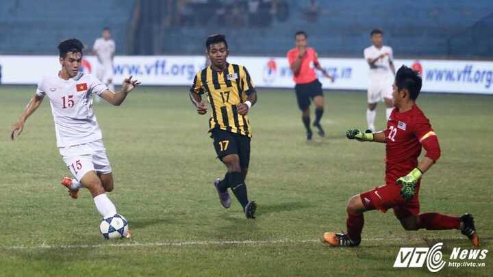 Thắng dễ U19 Malaysia, U19 Việt Nam tránh Thái Lan ở bán kết