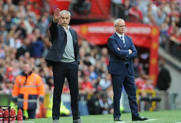 Mourinho tàn nhẫn loại Rooney, Man Utd nuốt chửng đối thủ