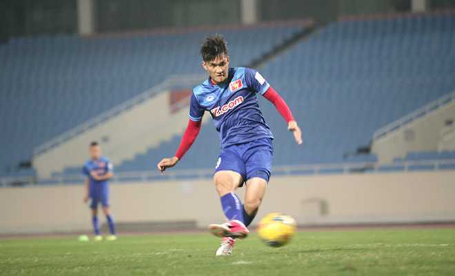 Công Vinh: Càng bị ném đá, tôi đá càng hay