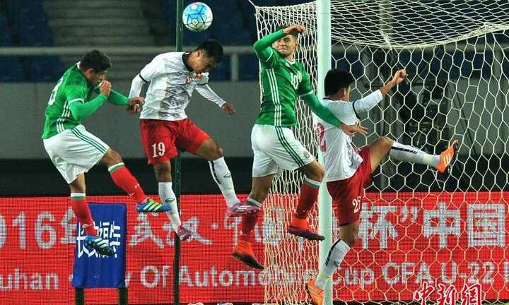 Thua đậm U22 Uzbekistan, U22 Việt Nam mất ngôi á quân