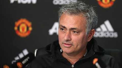 Man Utd vs Arsenal: Mourinho khiêu khích, Wenger sẽ làm gì?