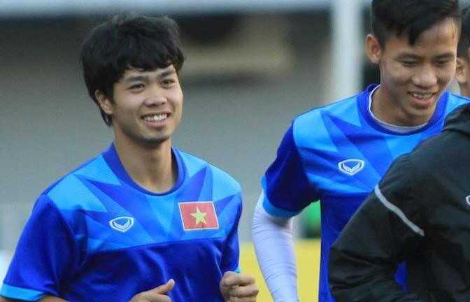 Công Phượng cạo râu mong đổi vận trước trận Việt Nam vs Campuchia